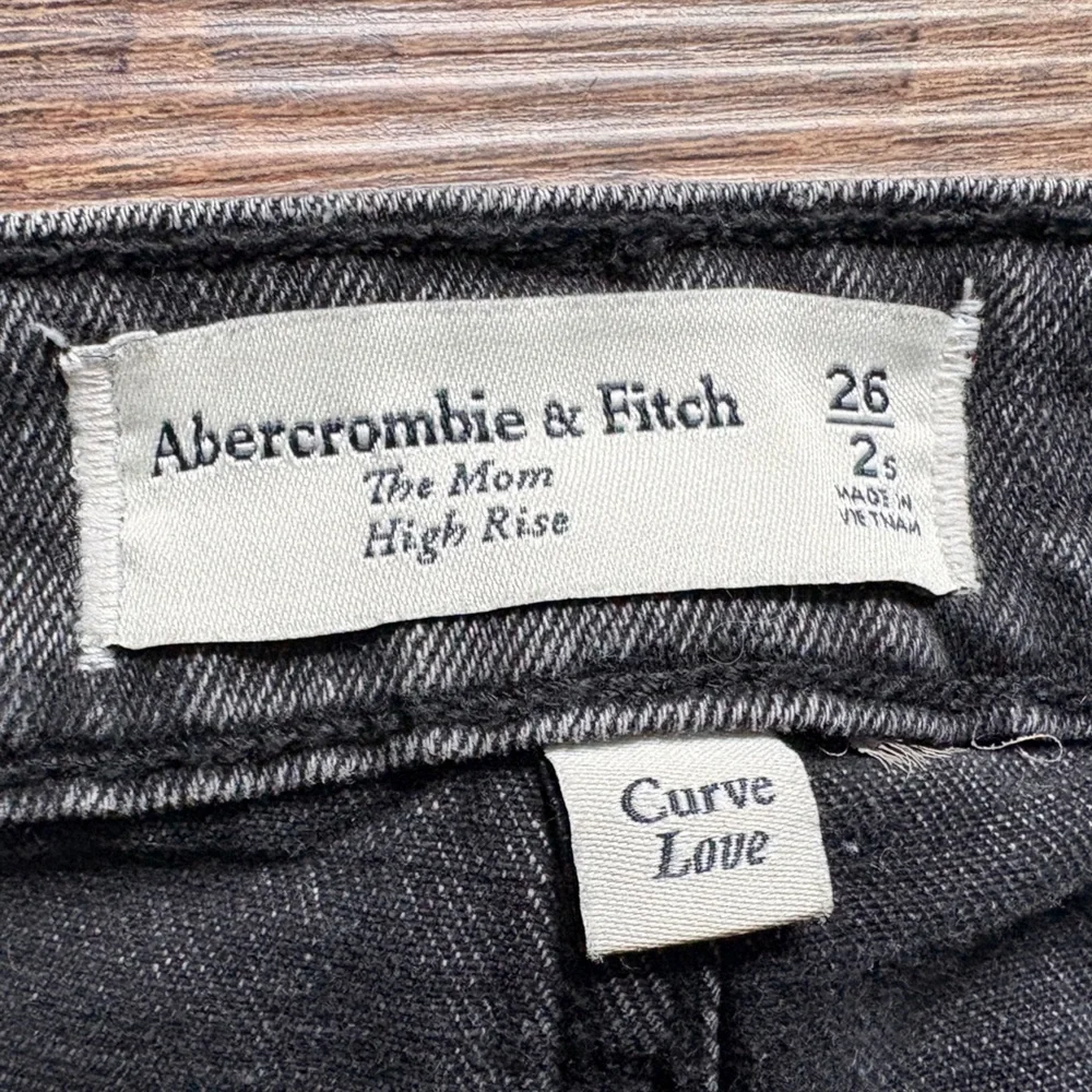 Abercrombie & Fitch jeans curve love the mom high rise black denim Sz 26 2s EUC - Picture 6 of 13